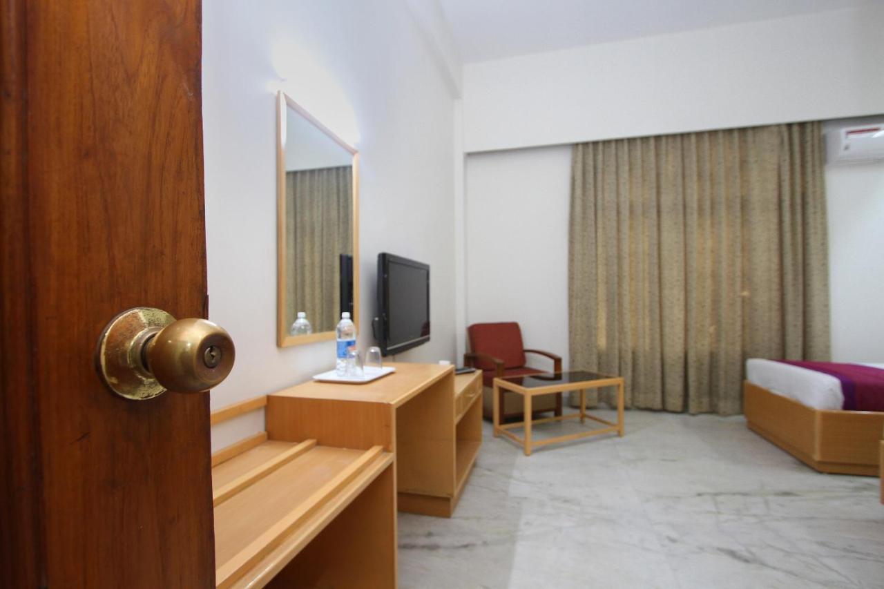 Oyo 5345 Hotel Sai Rennaissance Bengaluru Kültér fotó